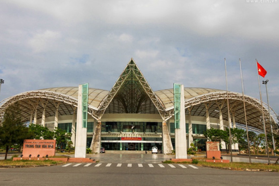Ngắm nhìn ghế sân vận động Hòa Phát được trang bị tại trung tâm văn hóa thể thao quận Liên Chiểu